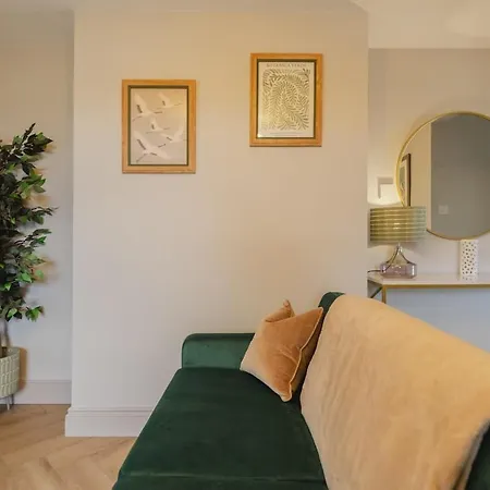 The Riverview - Retreat Apartman